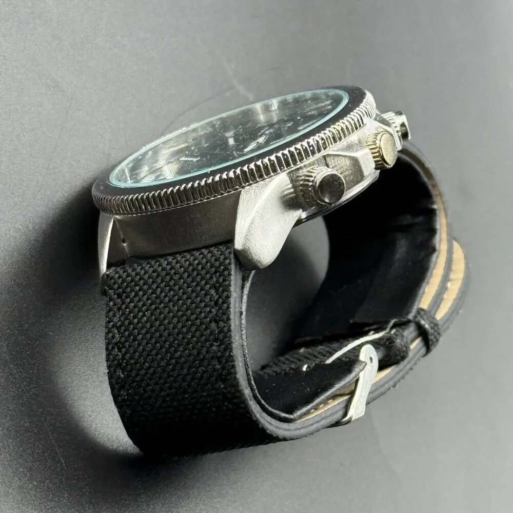 Men's Round Analog Black Leather Watch
